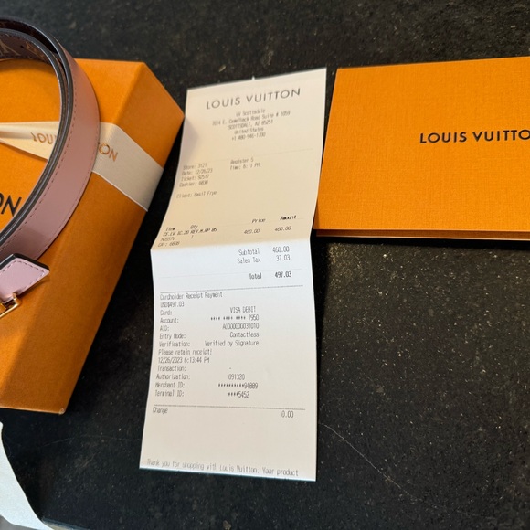 Reversible Louis Vuitton belt - Picture 3 of 5